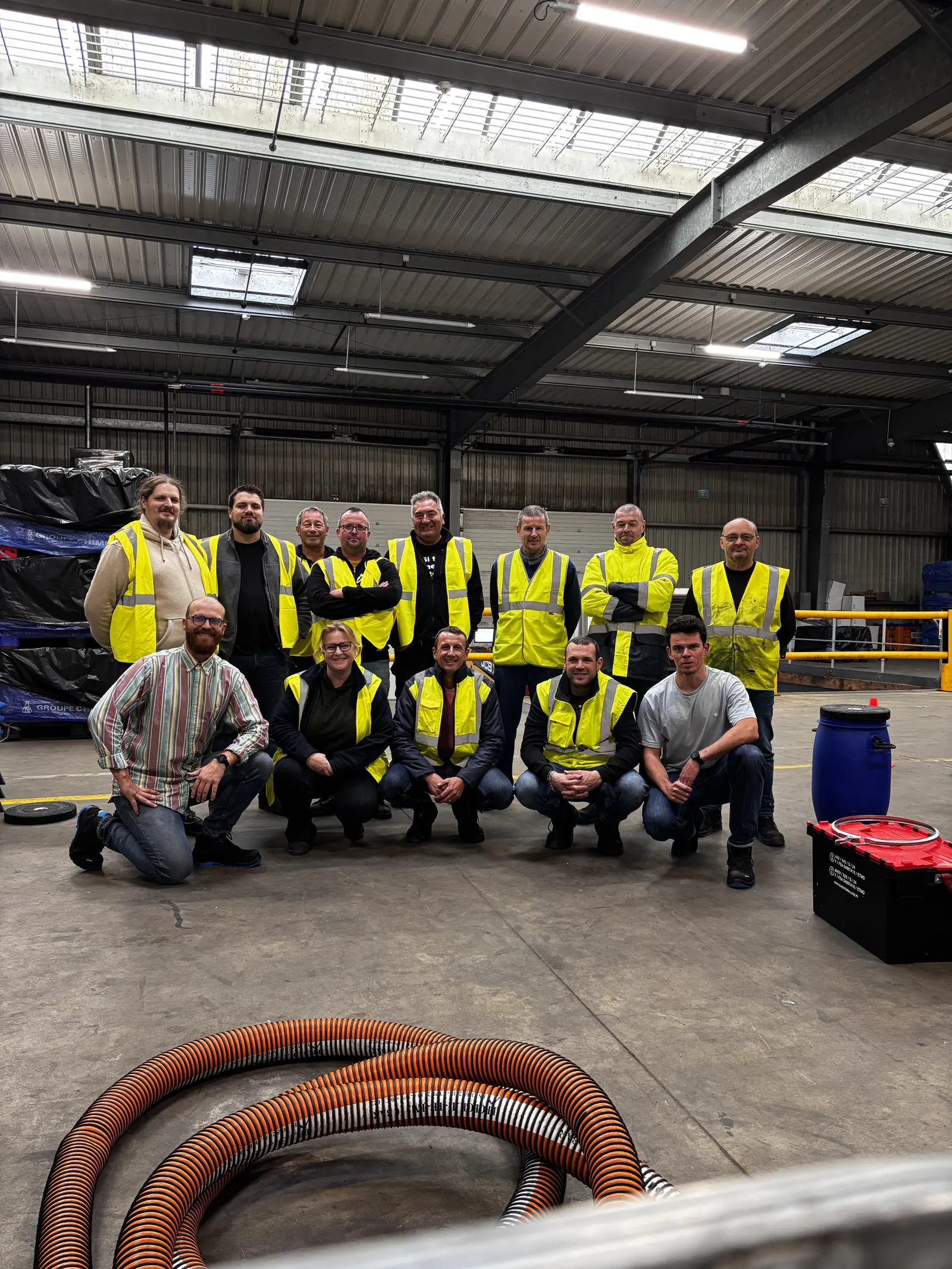 Groupe de collaborateurs Chimirec formés à la prévention des TMS par YERMAT